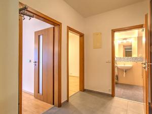 Pronájem bytu 2+kk, Praha - Žižkov, Jeseniova, 51 m2