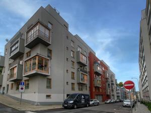 Pronájem bytu 2+kk, Praha - Žižkov, Jeseniova, 51 m2