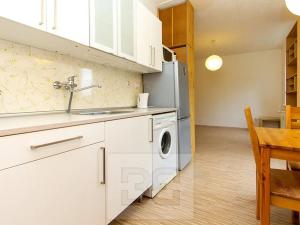Pronájem bytu 1+kk, Praha - Břevnov, Talichova, 39 m2