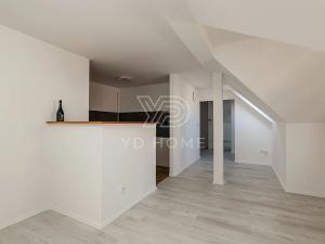 Prodej bytu 3+kk, Klatovy, Koldinova, 79 m2