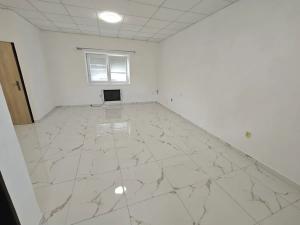 Pronájem bytu 1+kk, Teplice, U Červeného kostela, 40 m2