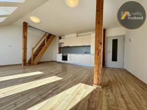 Prodej bytu 1+kk, Praha - Libeň, Zenklova, 81 m2