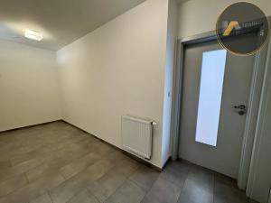 Prodej bytu 1+kk, Praha - Libeň, Zenklova, 81 m2