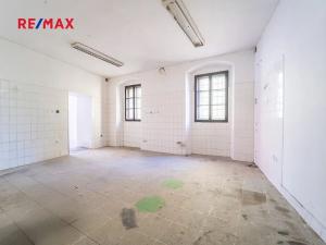 Prodej rodinného domu, Týnec nad Labem, Masarykovo náměstí, 142 m2