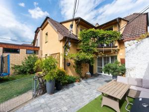 Prodej rodinného domu, Vinařice, II. ulice, 220 m2
