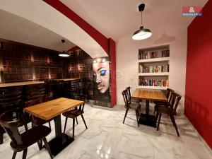 Pronájem obchodního prostoru, Praha - Žižkov, Víta Nejedlého, 72 m2