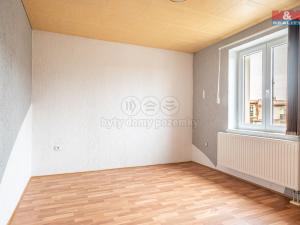 Prodej bytu 3+1, Svéradice, 91 m2