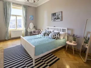 Pronájem bytu 5+1, Praha - Nové Město, Masarykovo nábřeží, 157 m2