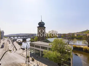 Pronájem bytu 5+1, Praha - Nové Město, Masarykovo nábřeží, 157 m2