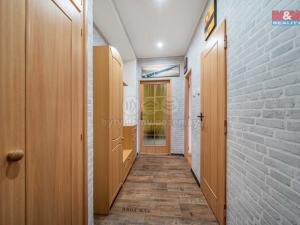 Prodej bytu 2+1, Hrádek - Nová Huť, 1. máje, 56 m2