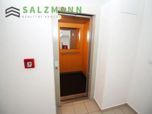 Pronájem bytu 2+kk, Plzeň, Znojemská, 56 m2