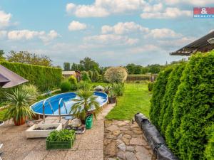 Prodej rodinného domu, Neratovice - Mlékojedy, Hlavní, 174 m2