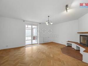 Prodej rodinného domu, Záryby, 200 m2