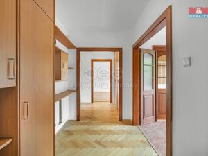 Prodej rodinného domu, Záryby, 200 m2