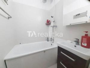 Prodej bytu 3+1, Karviná, Žižkova, 65 m2