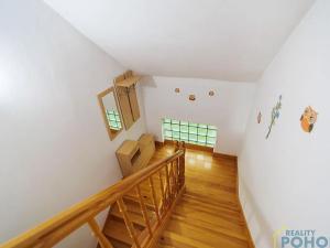 Prodej rodinného domu, Klešice, 365 m2