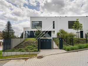 Prodej rodinného domu, Praha - Lysolaje, K Housličkám, 216 m2