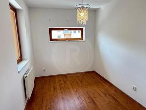 Pronájem bytu 4+kk, České Budějovice, U Lučního jezu, 98 m2