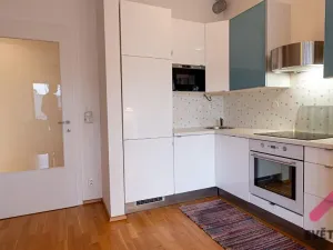 Pronájem bytu 2+kk, Praha - Holešovice, Jankovcova, 55 m2