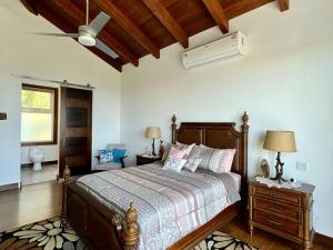 Prodej rodinného domu, Coxen Hole, Roatán, Honduras, 371 m2