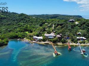Prodej pozemku, Coxen Hole, Roatán, Honduras, 1959 m2