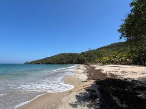 Prodej pozemku, Coxen Hole, Roatán, Honduras, 842 m2