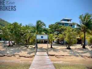 Prodej rodinného domu, Coxen Hole, Roatán, Honduras, 1022 m2