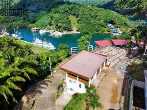 Prodej rodinného domu, Coxen Hole, Roatán, Honduras, 343 m2