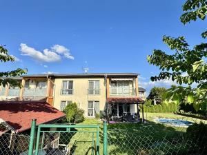 Prodej bytu 2+kk, Nová Ves, Nad Obcí, 49 m2