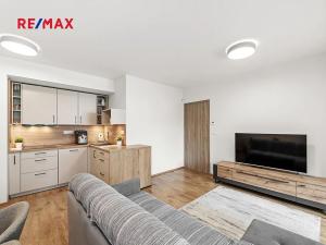 Pronájem bytu 2+kk, Praha - Libeň, Vojenova, 58 m2