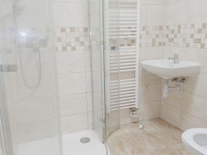 Pronájem bytu 2+kk, Hradec Králové - Kukleny, Koželužská, 45 m2