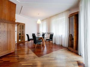 Prodej rodinného domu, Praha, 486 m2