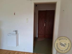 Pronájem bytu 1+kk, Praha - Břevnov, Nad Závěrkou, 20 m2