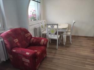 Pronájem bytu 3+1, Praha - Horní Měcholupy, Milánská, 76 m2