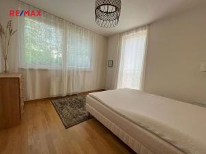 Pronájem bytu 3+kk, Praha - Žižkov, Olgy Havlové, 70 m2
