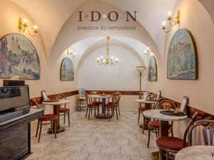 Prodej rodinného domu, Frýdek-Místek, Zámecké nám., 450 m2