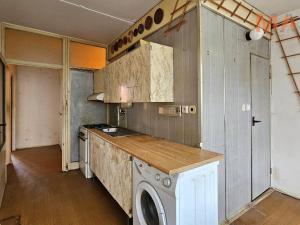 Prodej bytu 2+1, Chomutov, Školní pěšina, 63 m2