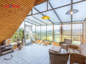 Prodej komerční nemovitosti, Obora, 900 m2