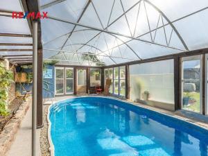 Prodej komerční nemovitosti, Obora, 900 m2