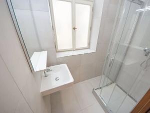 Pronájem bytu 1+kk, Praha - Nové Město, Vyšehradská, 23 m2