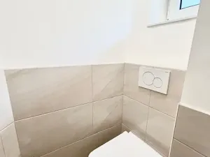 Pronájem bytu 1+1, Praha - Holešovice, Osadní, 44 m2