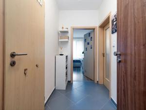 Prodej bytu 2+kk, Praha - Střížkov, Makedonská, 56 m2