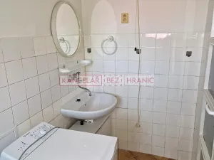 Pronájem bytu 1+kk, Zlín, Kostelecká, 30 m2