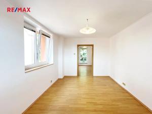 Prodej bytu 3+kk, Praha - Petrovice, Edisonova, 70 m2