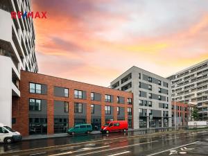 Pronájem bytu 1+kk, Praha - Hloubětín, Poděbradská, 37 m2