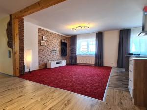 Pronájem bytu 4+kk, Ujčov, 127 m2