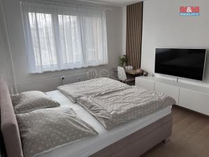 Prodej bytu 3+1, Zlín - Malenovice, třída Svobody, 68 m2