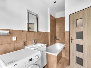 Pronájem bytu 1+kk, Trutnov, Voletinská, 37 m2