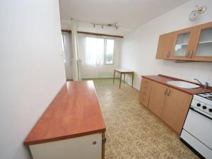 Prodej bytu 3+1, Praha - Prosek, Vysočanská, 79 m2