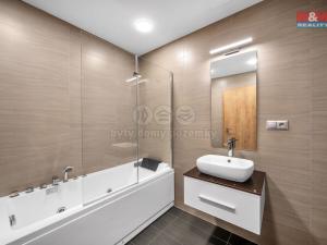 Prodej bytu 2+kk, Pardubice, Na Spravedlnosti, 67 m2